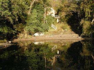 Casa frente a Lago Calafquén con acceso directo al lago - 0