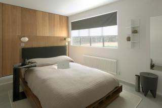 The Curated Artist Apartment South London - 6