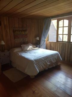 Casa frente a Lago Calafquén con acceso directo al lago - 1