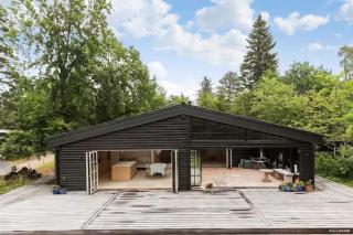 Exceptional Architect Designed Home Near Beach and Forest - 5