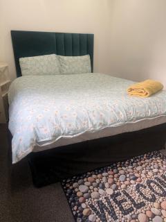 Luton Cozy Apartment for 2 Flat 2 - 1