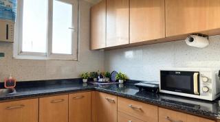 Niviora- Cozy 1 BHK near Galleria market & IFFCO Metro, DLF Phase 4 - 3