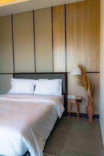 4BR Villa Riverside 4 min walk to Nuanu 10 Min walk to Beach - 2