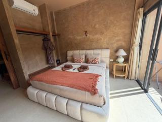 The Petra Boutique Studios - 6