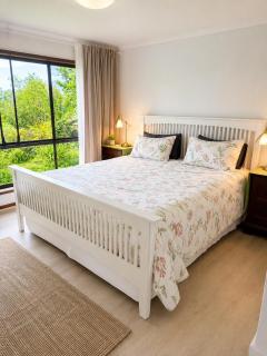 Cosy Golf Course Retreat in Tamborine Mountain with Wifi & Aircon - 3
