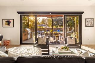 Eastside Swim - Pool Spa Movie Room - Sleeps 13 - 8
