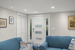 Serene Kenmore Stay - 2BR, Patio and Parking - 3