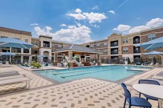 Elegant 1BR Escape Resort Amenities and Parking - 2