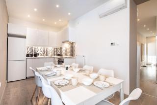 Alma - Sunny central three bedroom apartment - 5
