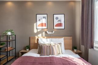 Alma - Sunny central three bedroom apartment - 0