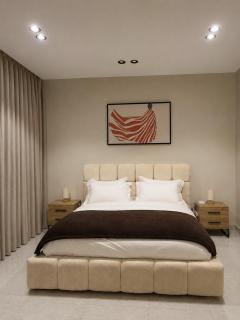 Nest - 8