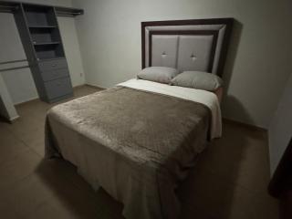 Casa Moderna de 4 Recámaras en Excelente Ubicación - 5