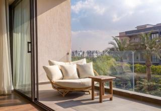 Lake View Residence Serviced Apartments by BlueKeys - 8