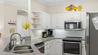 Martinique-King Beds-Pet Friendly-Walk2Beach - 6