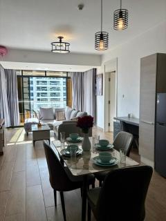 Skyline View 2BR Luxury Apt - 0