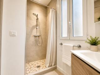 Spacious & Stylish 3 bedroom Near Monaco - 9