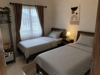 tambuns Jelek guest house - 3
