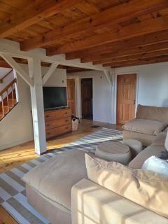1 min walk to private dog-friendly beach! - 6
