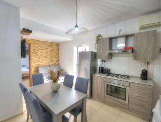 Joe Ann Apartments - 8