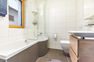 Moderne 2,5-Zimmerwohnung - direkt am Bahnhof Brig - 4