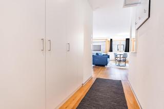 Moderne 2,5-Zimmerwohnung - direkt am Bahnhof Brig - 1