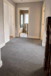 Spacious 4BR Home in Drogheda Wiz Free Parking - 8