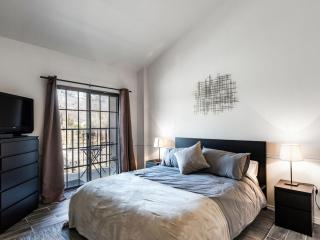 Mountain Flurry Quaint Condo near PCM - 8