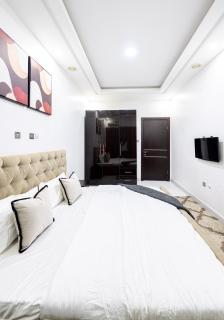 3 Bedroom apartment in Lekki phase one 24hrs light - 7