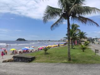 Quarto na Praia Central de Guaratuba - 2