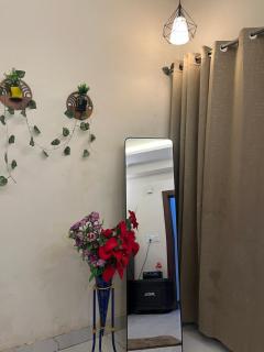Golden Hours - Cozy 1 BHK Staycation - Forest view - Tapovan - 3