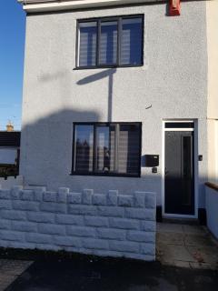 Swindon Theobald Home - 9