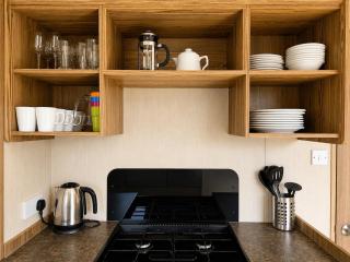 Camber Sands Family Retreat - Sleeps 8 with Wi-Fi - 5