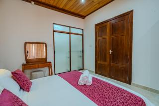 Camellia Rise - 7