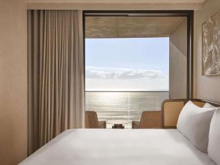 Mondrian Gold Coast - 8