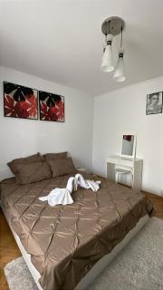 Modern Apartment 3 rooms near Mall Pitesti - 4