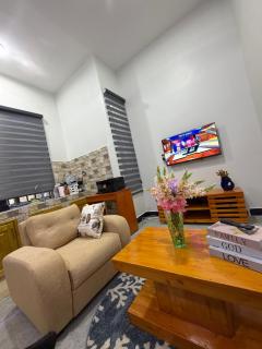 savemore stays bed&breakfast - 6