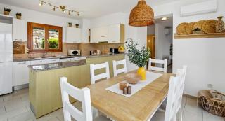 Beautiful, Modern Junior Villa EZ02 - Minimi - with Communal Pool and Lovely Views, Aphrodite Hills - 0