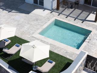 Melora Villa 1 - With Private Pool & Jacuzzi - 7