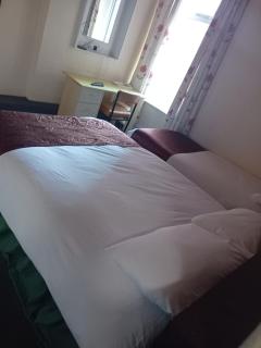 helmshore hotel - 1