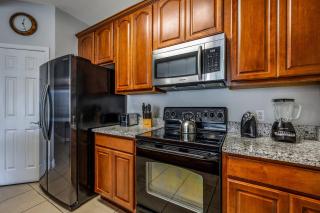 VC9-203 - 3BR condo sleeps 10 at Vista Cay Resort - 3