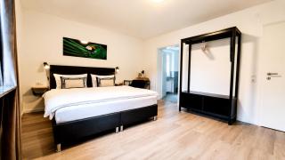 Moes Hotel - 4