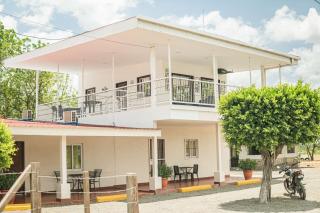 Hotel Las Estaciones - 0