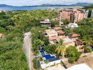 ESQ10 Playa Langosta Penthouse, Pool and private jacuzzi - 4