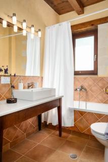 Stone Built Private villa Emerald with pool, 30m to Beach & BBQ! - 4