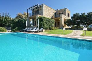 Stone Built Private villa Emerald with pool, 30m to Beach & BBQ! - 2
