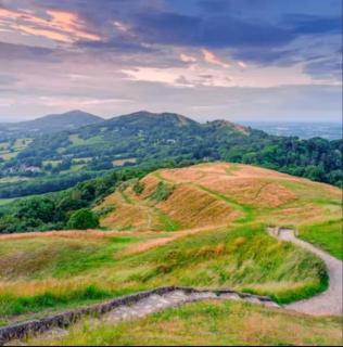 Deer View Escape - 8 Berth Retreat - Malvern View Holiday Park - 3