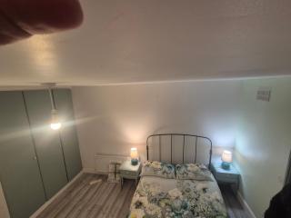 Comfortable room close to tramline - 3
