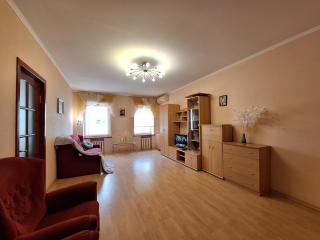 Сапсан-3, Мережа квартир AlexApartments, Документи для відрядження, Двокімнатна квартира, встановлена зарядна станція ЕкоФло EcoFlow, Електрика та світло є завжди - 1