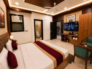Hotel Bellarose Near Delhi Airport - Free Airport Pickup & Drop Complentary Breakfast - 8