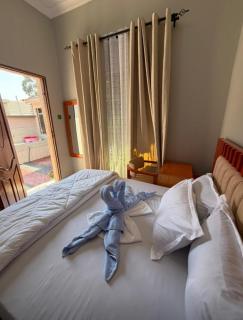 savemore stays bed&breakfast - 1